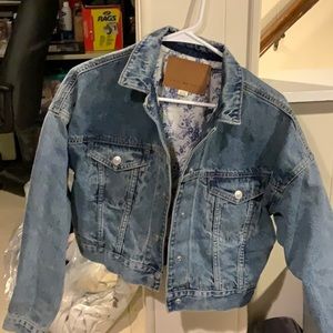 American Eagle woman’s jean jacket